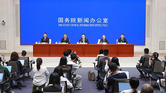 问界新智驾未紧急制动撞死只羊