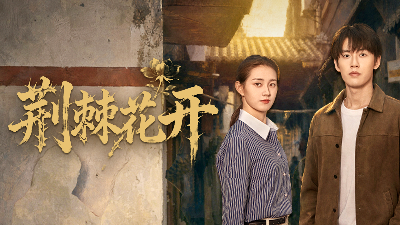西安一轿车失控撞上公交站台
