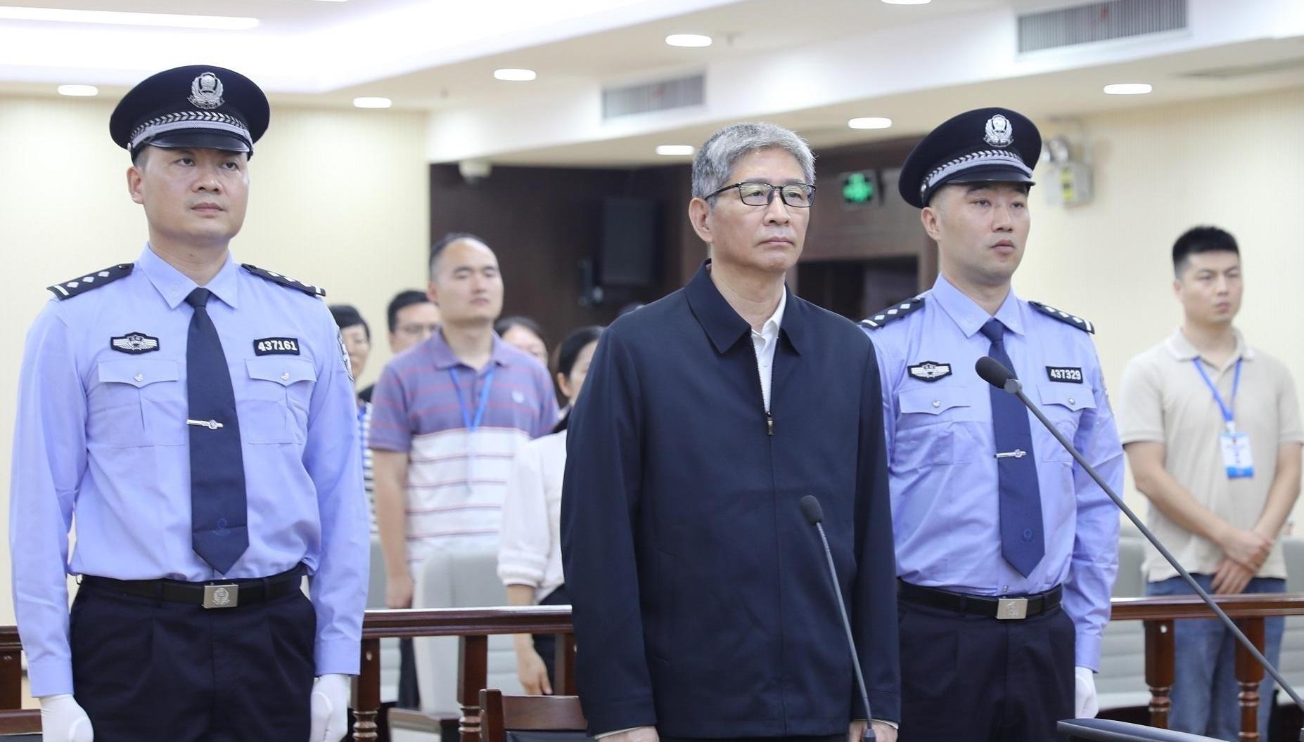 习近平：加快把人民军队建成世界一流军队