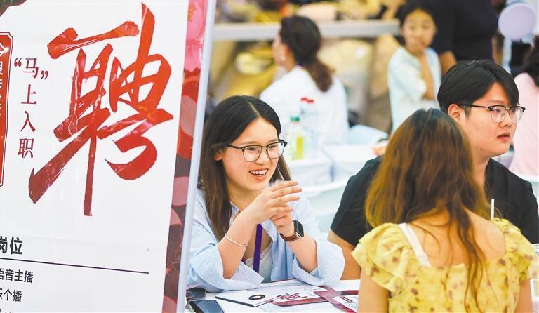 首次将封锁台湾摆在台面