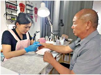 薛之谦霸王别姬弹唱